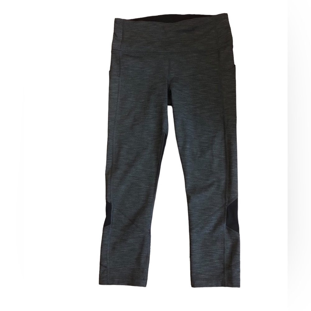 Lululemon Size 6 women’s leggings.